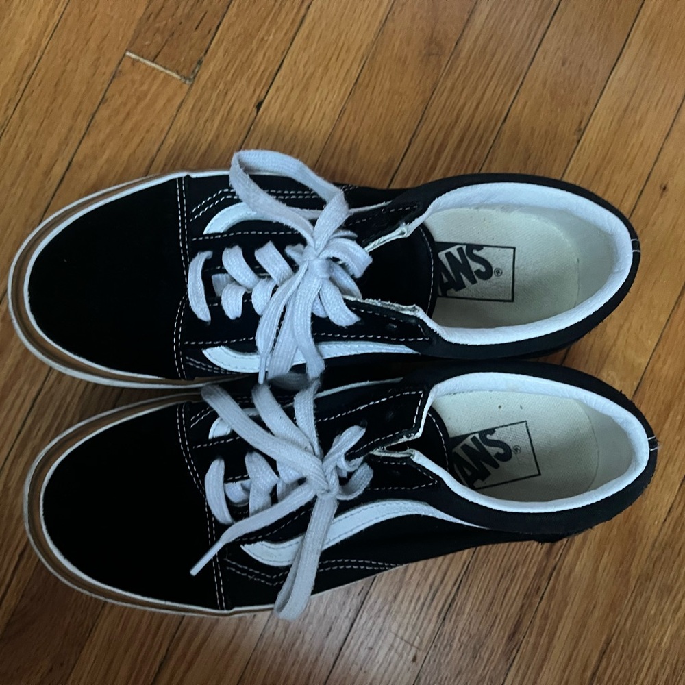 Vans Old Skool Stacked Platform Sneaker women’s size 7.5.